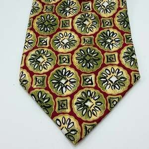 Mondo di Marco Firenze Men's Silk Necktie Geometric Red Green Made in Italy